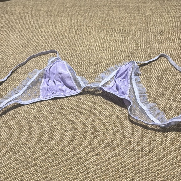 LE PETIT TROU size 34B bra - Picture 2 of 3